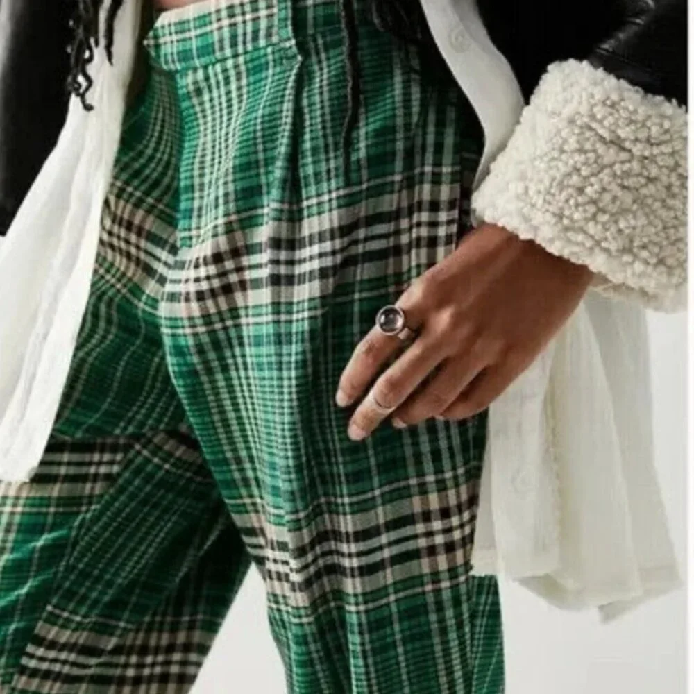 Free People All For Me Plaid Low Rise Green Cuffed Pants NWT Size 2